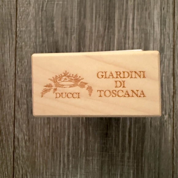 Bianco Latte Eau de Parfum by Giardini Di Toscana 100ml 3.4 oz - Picture 2 of 5